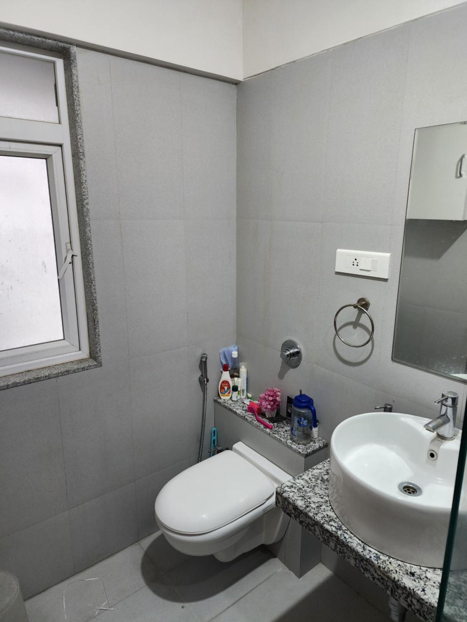 Modern Flat With Stunning Views * Pune